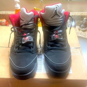 Supreme Air Jordan Retro 5 black and red size 9 1/2